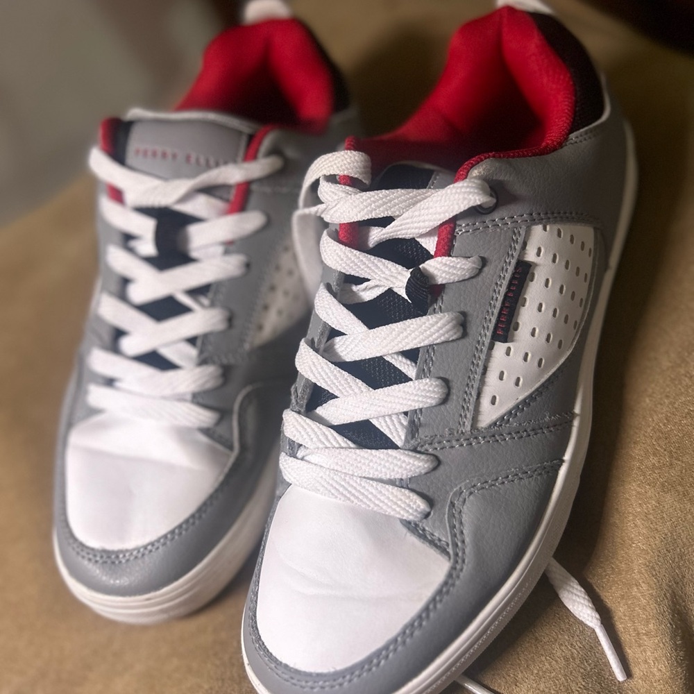 Gray and White Sneakers perri Ellis